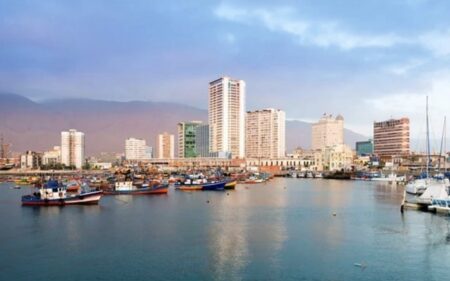 Ciudad de Iquique, en el norte de Chile