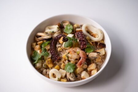 Baiao de Dois Ao Mar. Arroz y frijoles con frutos de mar