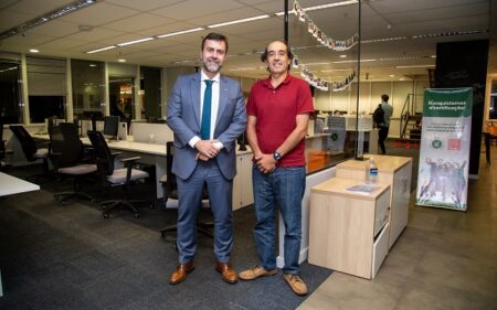 Marcelo Freixo (Embratur) y Damian Scokin (Decolar)