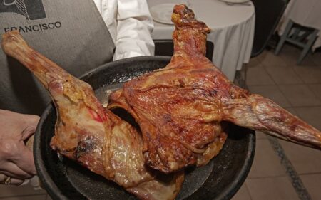 Cordero lechal asado