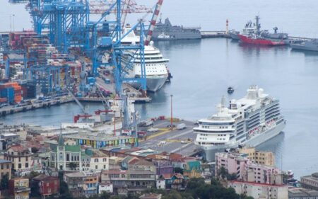 Recalada doble de cruceros en Valparaíso
