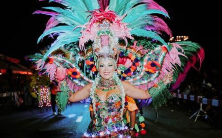 Aruba's Grand Lighting Parade