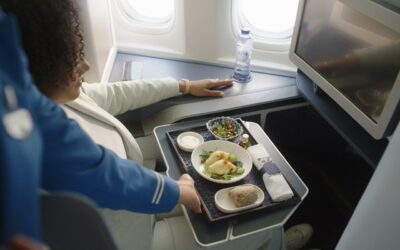 KLM combatirá con inteligencia artificial el desperdicio de alimentos