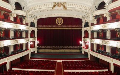 Soprano Yaritza Véliz abre temporada del Teatro Municipal de Santiago