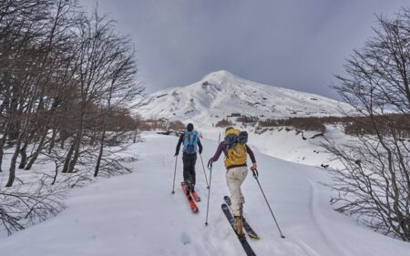 Pucón llega hasta la capital para lanzar en grande su temporada de invierno 2024 