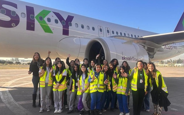 Fundación Ingeniosas y SKY Airline inspiran a futuras generaciones de mujeres