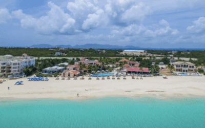La playa más hermosa de Anguila tiene el encanto del Frangipani Beach Resort