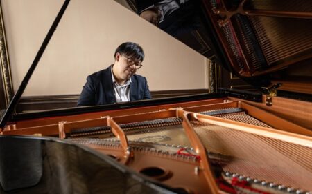 Pianista chino James Wei. (Foto de Marion Fregeac) Pianista chino James Wei