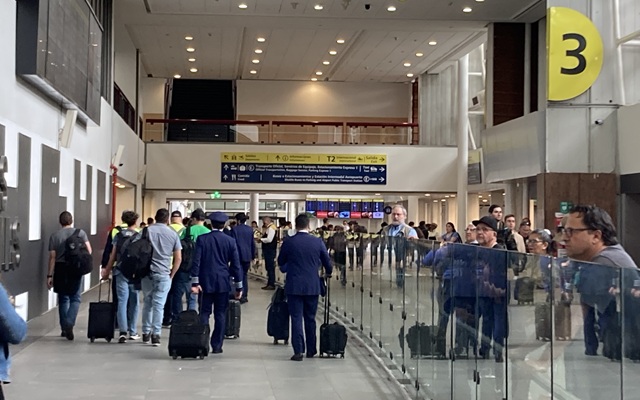 Fedetur llama a fiscalizar ley que sanciona transporte ilegal en aeropuertos