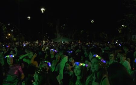 Más de 15 mil asistentes llegaron hasta la Playa Grande de Pucón 