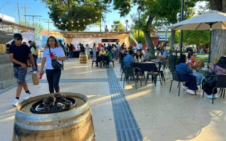 Plaza & Vino