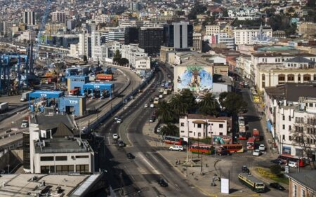 Desafíos para la regeneración urbana integral del Barrio Puerto Desafíos para la regeneración urbana integral del Barrio Puerto