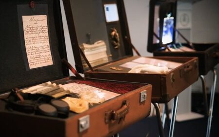 Gabriela Mistral en sede del INACH, en Punta Arenas