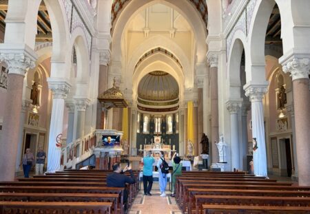 Nave central de la Basílica de San Agustín Nave central de la Basílica de San Agustín