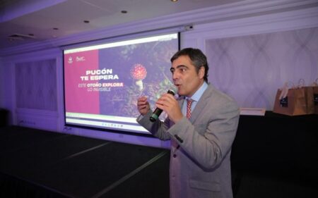 Alcalde de Pucón, Sebastián Álvarez