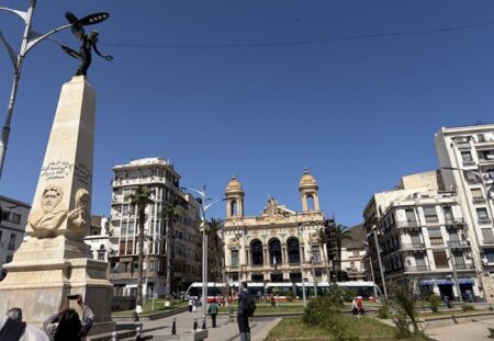 Plaza y Ópera de Orán Plaza y Ópera de Orán
