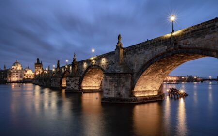 Puente de Carlos Puente de Carlos