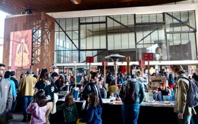 Lluvia de Libros llega al GAM con una muralla poética abierta al público