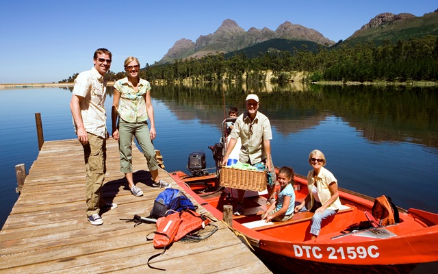 Viajes de tres generaciones crecen 28% este año con abuelos como protagonistas
