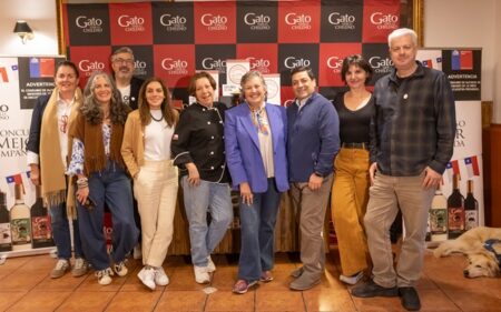 Parte del jurado junto a la anfitriona Ana María Zúñiga, restaurant Ana María Parte del jurado junto a la anfitriona Ana María Zúñiga, restaurant Ana María